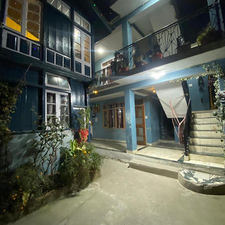 The Prasher Lodge Mall Road Manali Zewnętrze zdjęcie