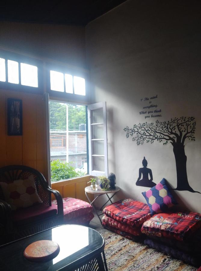 The Prasher Lodge Mall Road Manali Zewnętrze zdjęcie
