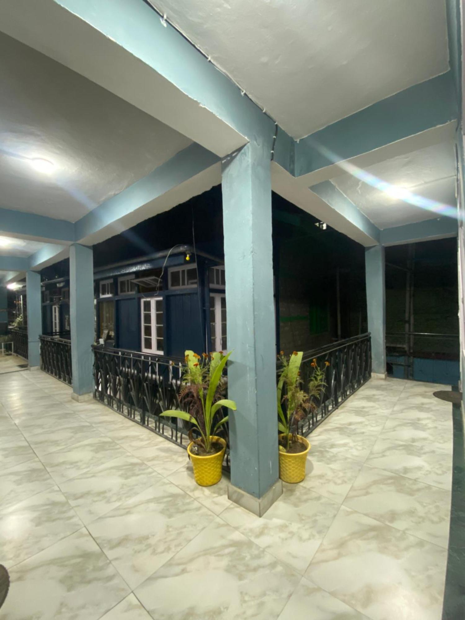 The Prasher Lodge Mall Road Manali Zewnętrze zdjęcie